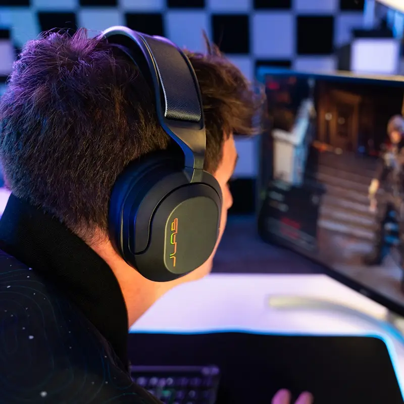 אוזניות גיימינג אלחוטיות JLab Nightfall Wireless Gaming תואם PC/PS שחור